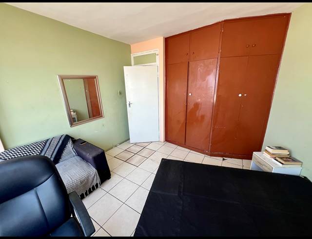 2 BEDROOM SECTIONAL TITLE FOR SALE IN MORNINGSIDE